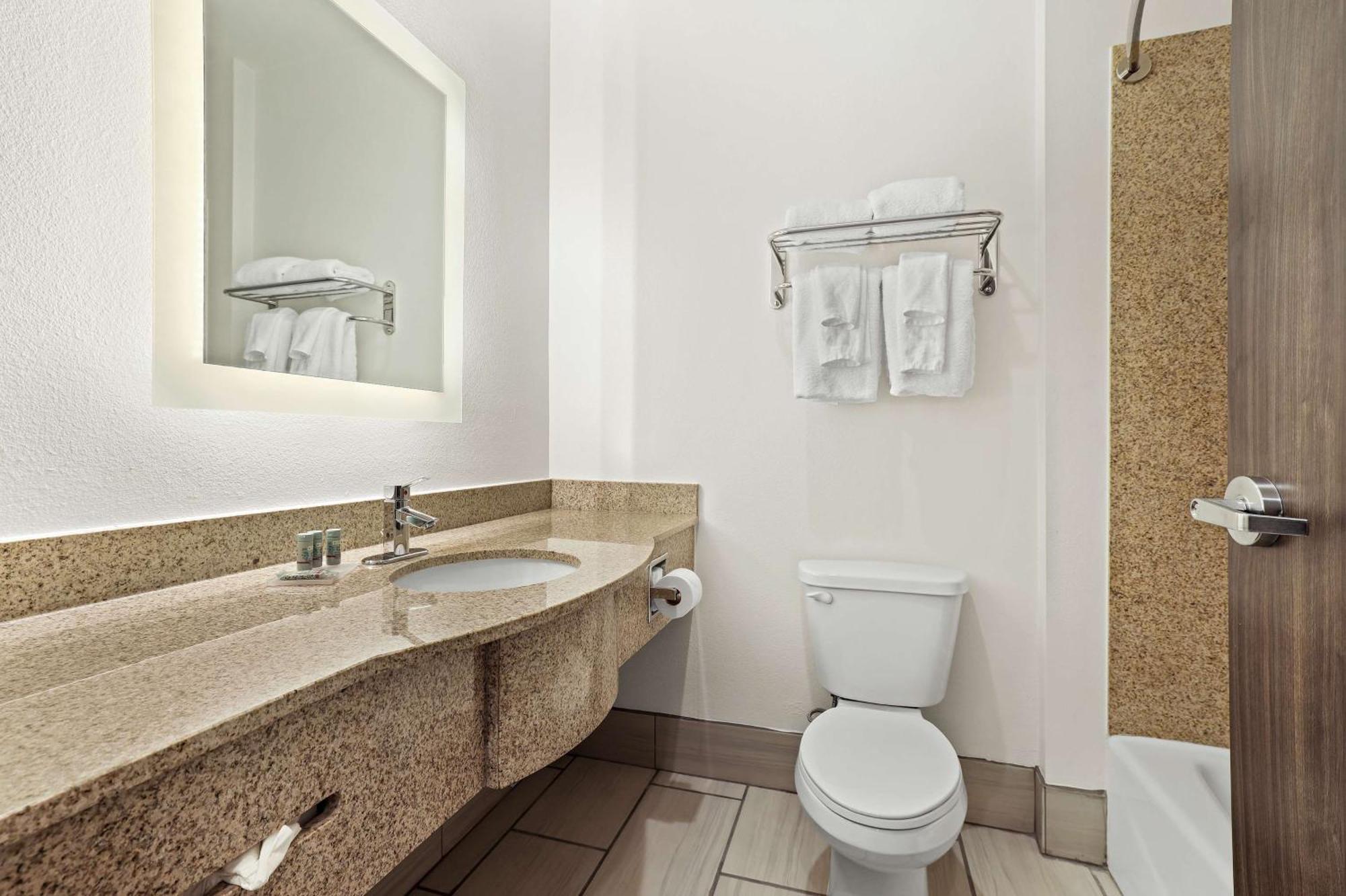 Best Western Iowa - Lake Charles East Buitenkant foto